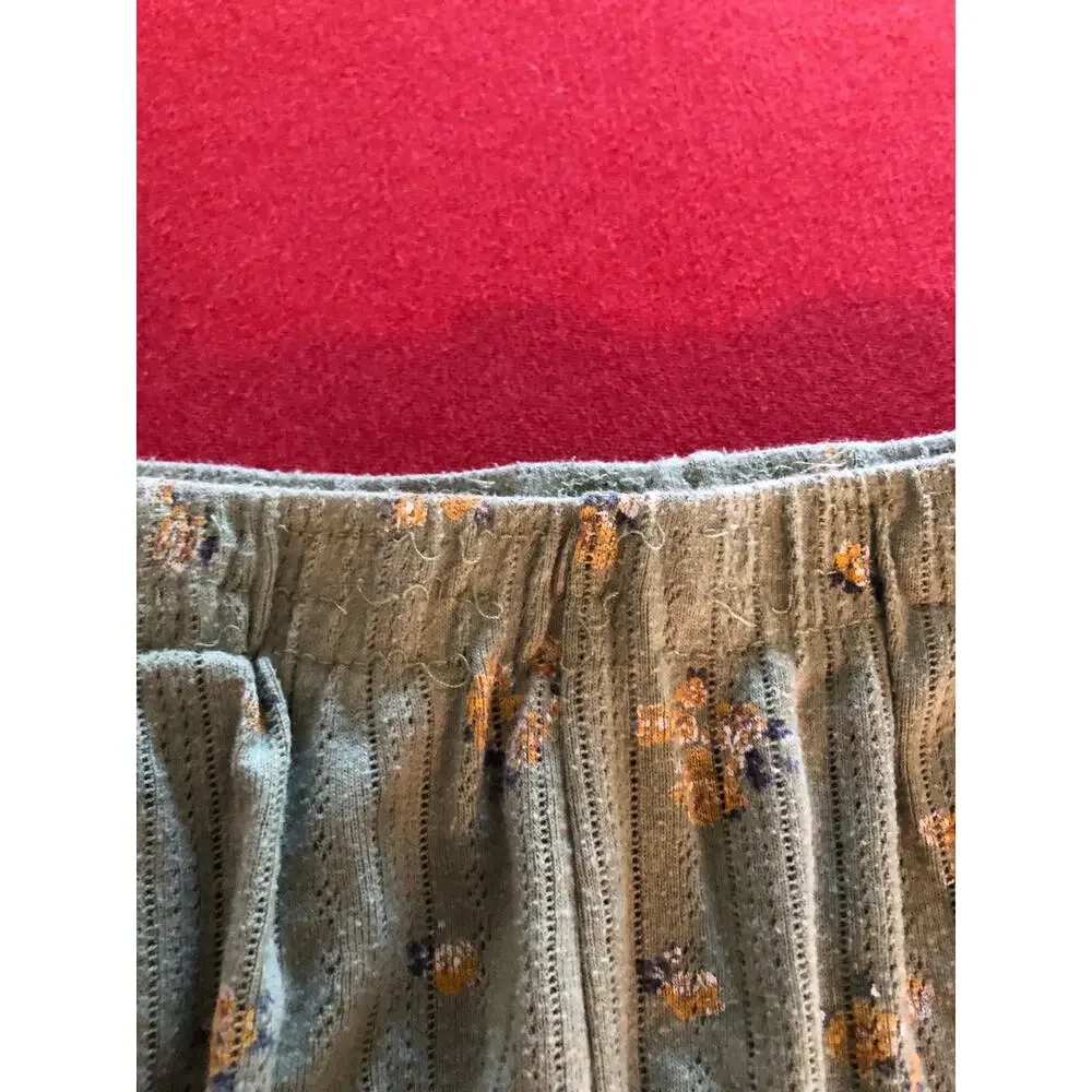 Colsie green floral pajama sleep shorts with pockets Size Medium